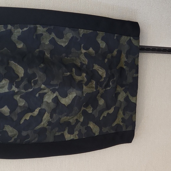 Maeve Camo Pencil Skirt Size 8 - Picture 5 of 16